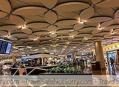 Woohoo! Der Flughafen Mumbai Wird Zum Vierten Mal In Folge Zum Besten Flughafen