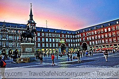 20 Opmerkelijke Plaatsen Om Te Bezoeken In Madrid Die U Een Voorproefje Geven Van Het Goede Leven In Spanje!